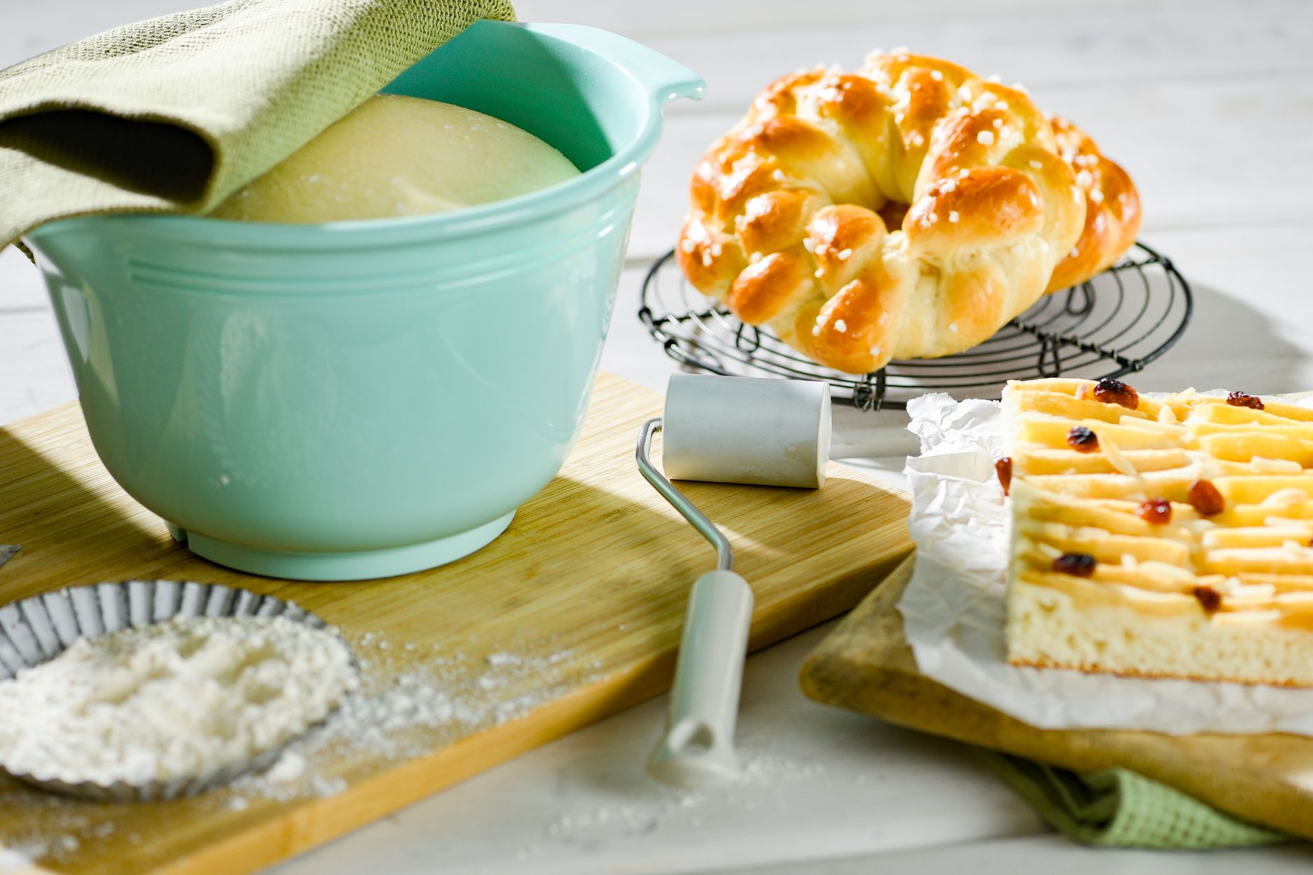 Authentic Saint-Tropez Brioche Tart with Diplomat Cream
