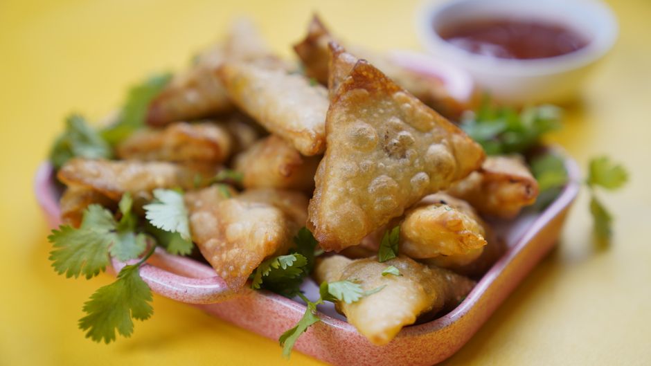 Crispy Indian Vegetable Samosas
