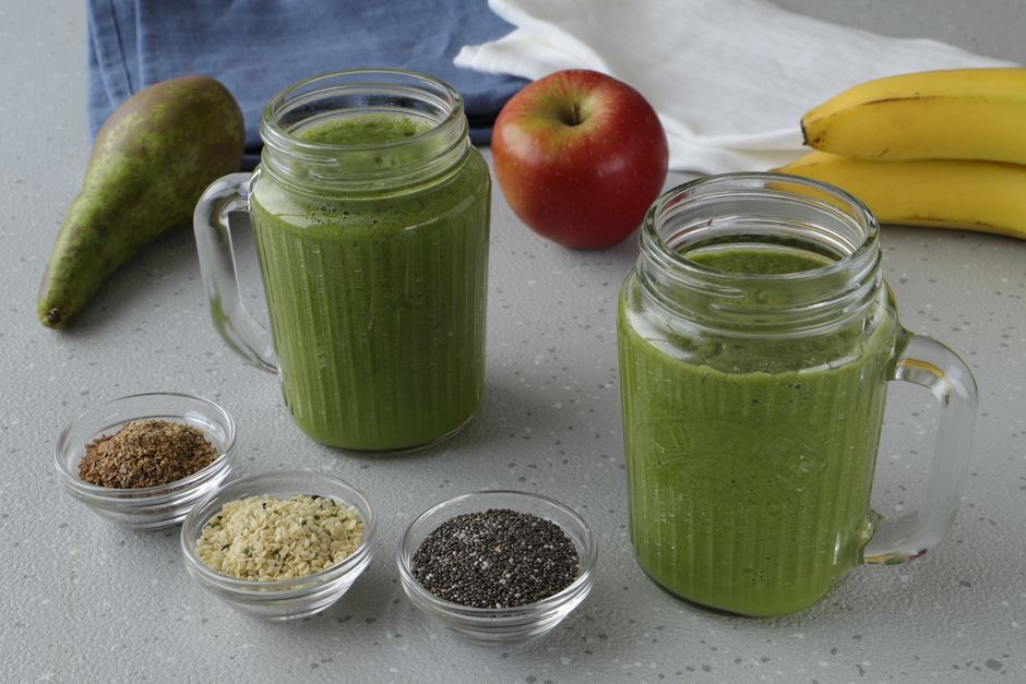Green Detox Spinach, Apple & Cucumber Smoothie