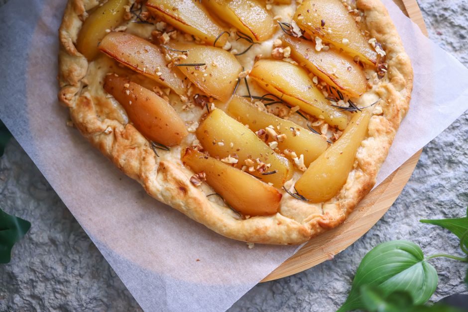 Tarte Fine Poire Gorgonzola Miel (Authentic)